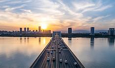 Cumulative value of o'seas building orders hits USD 1T in 2024